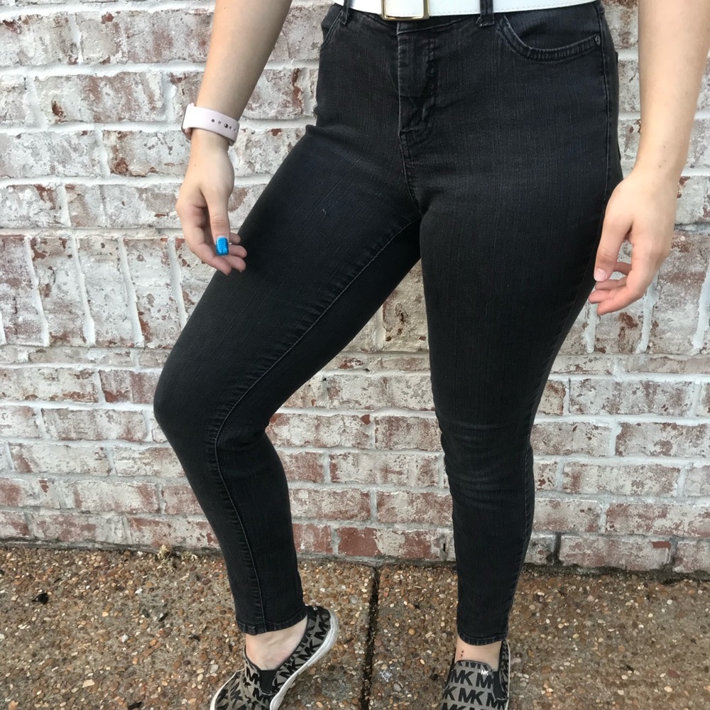 Black Jeans
